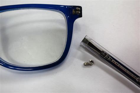 spring hinge glasses repair kit|screw on glasses won't tighten.